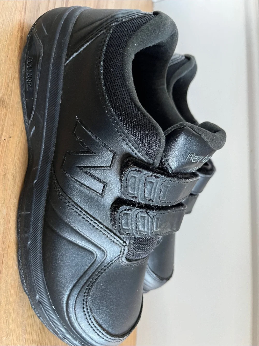 New Balance Kids Black Velcro 813 Sneakers